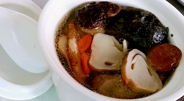 松茸煲汤