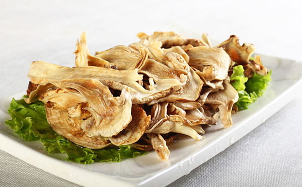 泡干松茸的水可以吃吗