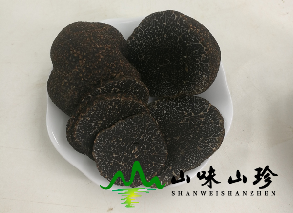 新鲜黑松露切片1
