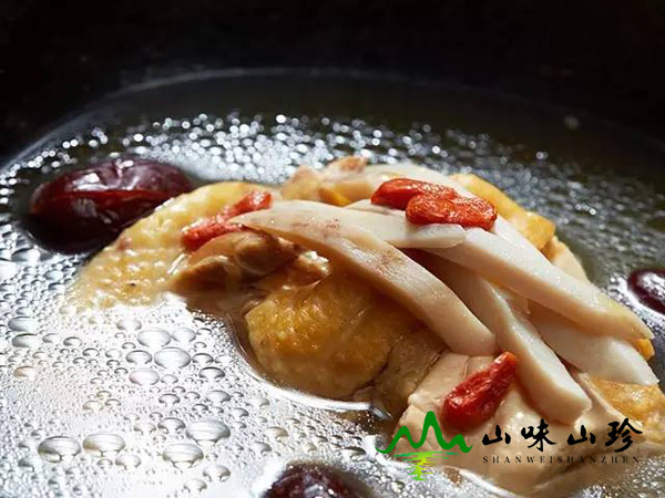 鸡枞菌鸡汤