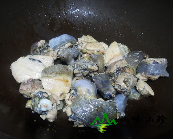 煎乌鸡 煎乌鸡