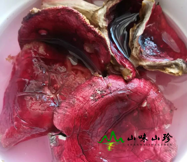 大红菌瘦肉汤怎么做 大红菌瘦肉汤怎么做