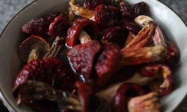 红菇豆腐汤