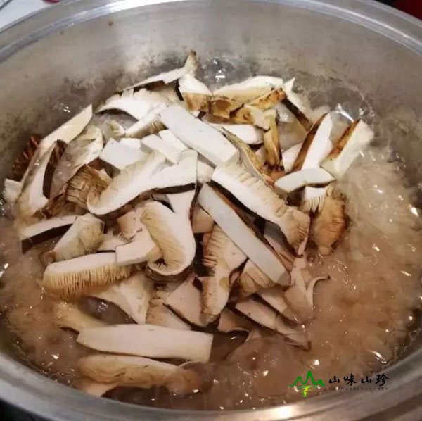 松茸饭怎么做 松茸饭怎么做