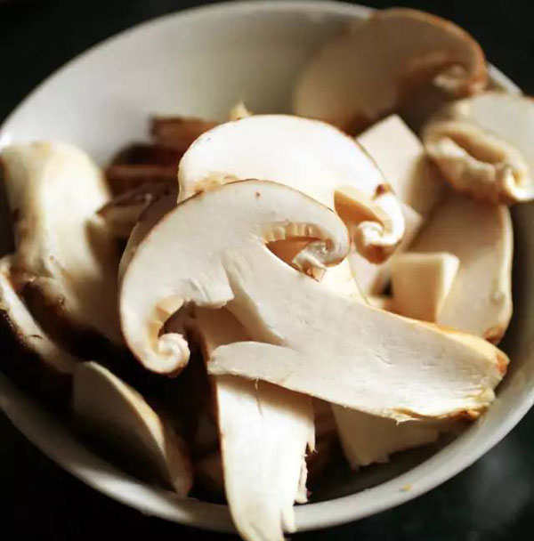 松茸面怎么做 松茸面怎么做
