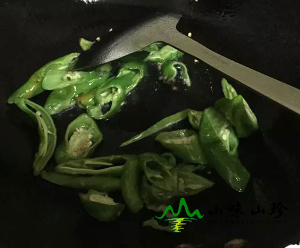 爆香辣椒