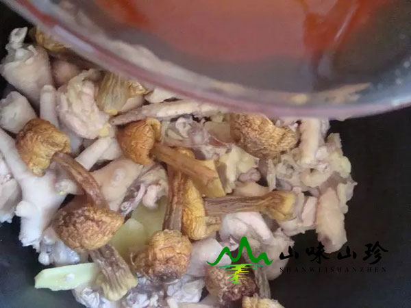 姬松茸鸡汤怎么做