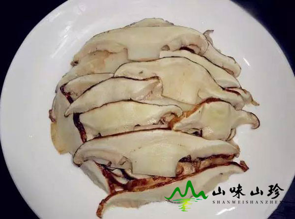 青椒炒松茸 青椒炒松茸