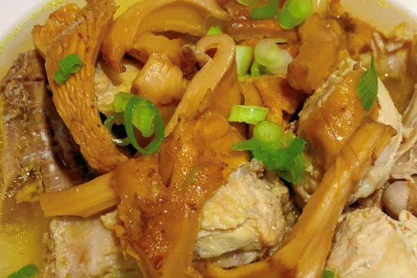 鸡油菌汤可以增强免疫力吗 鸡油菌汤可以增强免疫力吗